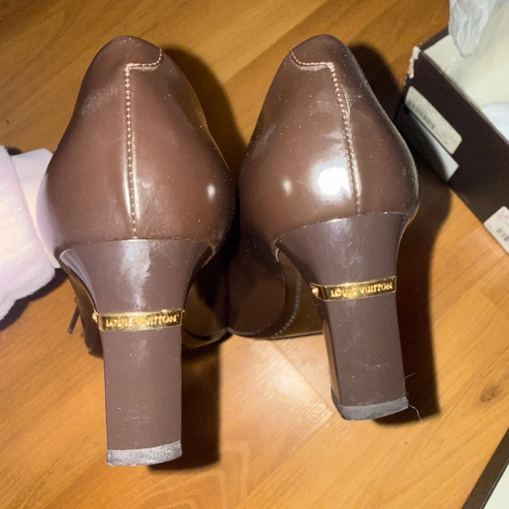 Louis Vuitton brown Mary Jane heels - Picture 4 of 7
